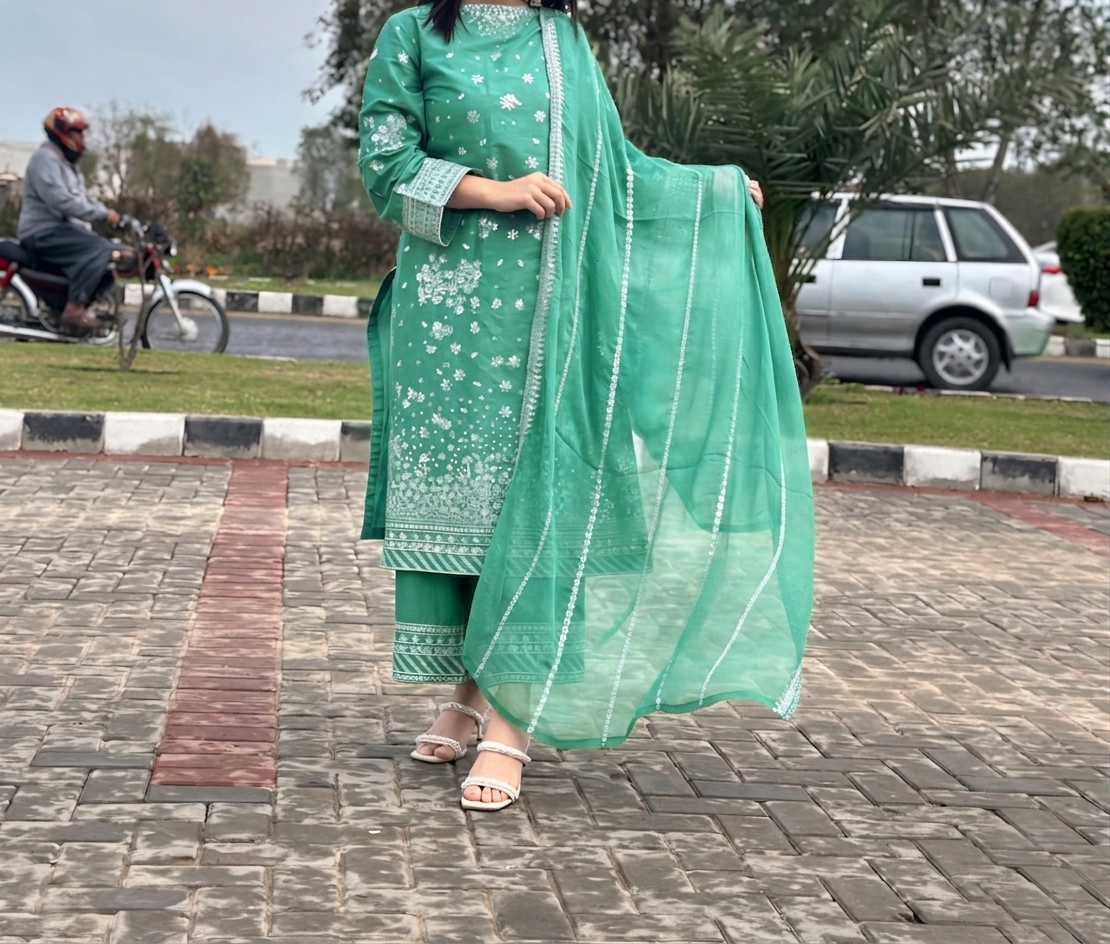 Lawn Embroidered 3Piece IB - 376