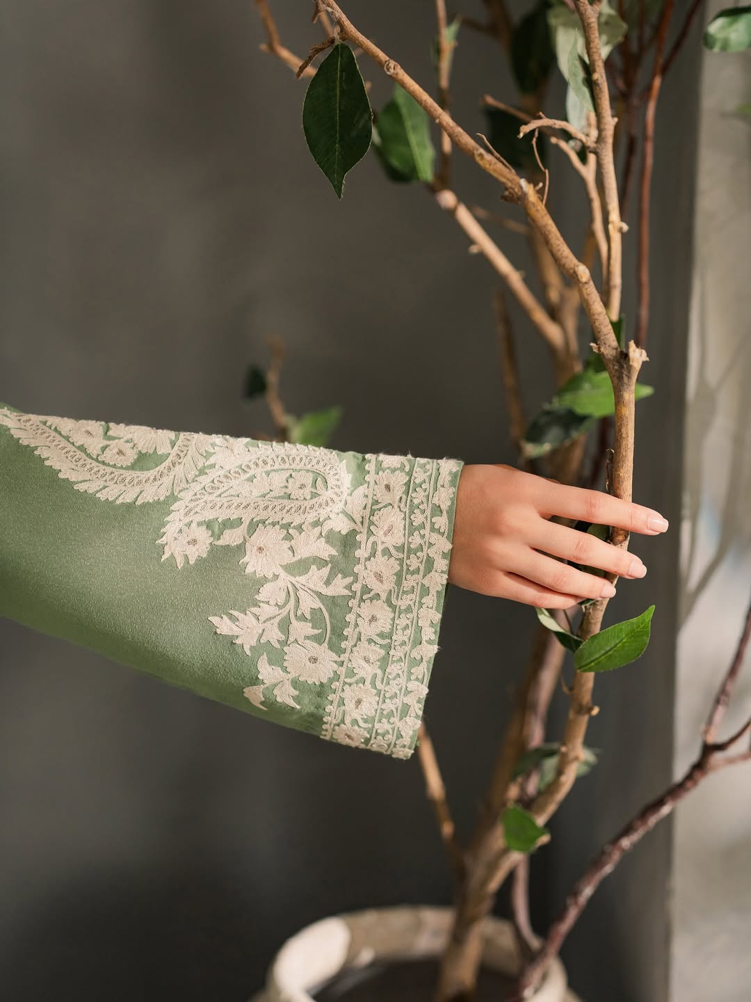 Lawn Embroidered 3Piece Stitched IB - 415G